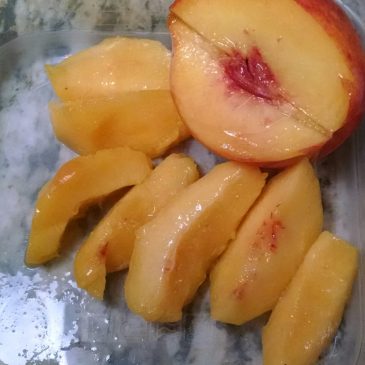 Sliced SC peachy goodness.